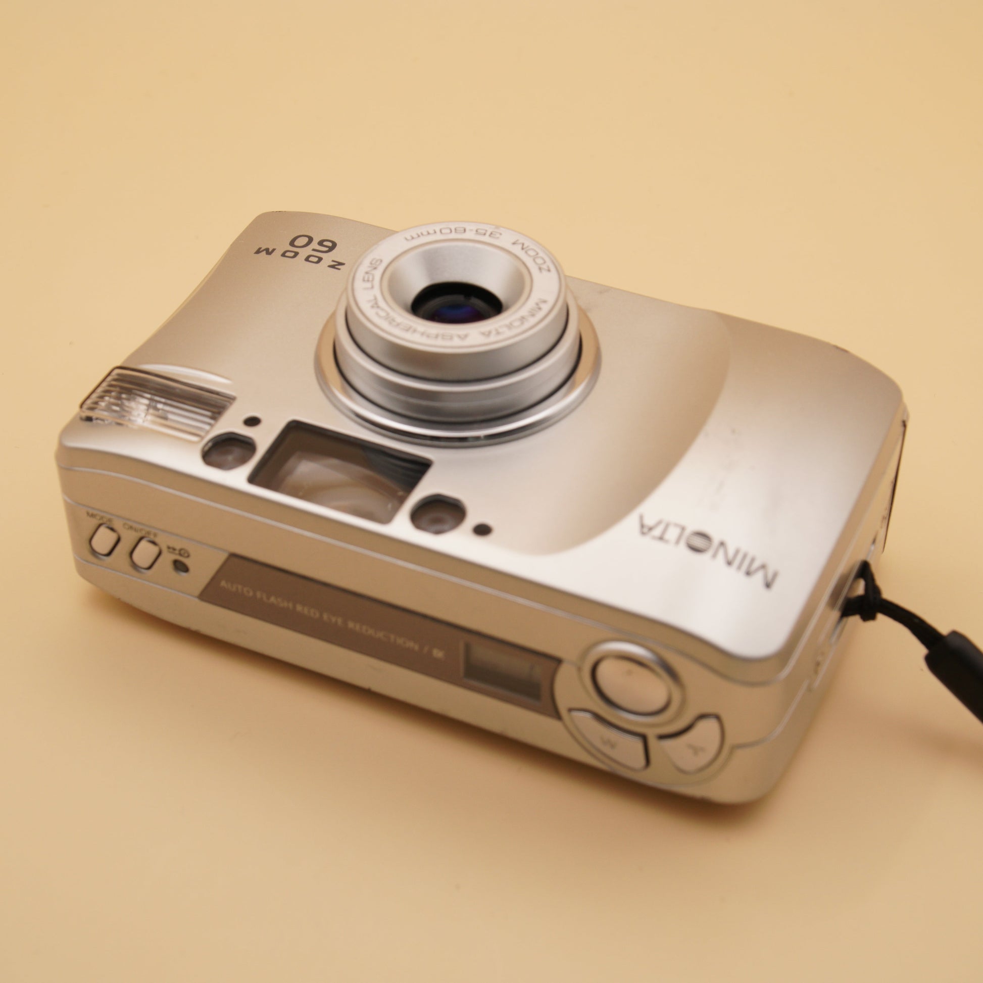 Minolta Zoom 60 Compact Point and Shoot 35mm Film Camera integrated flash